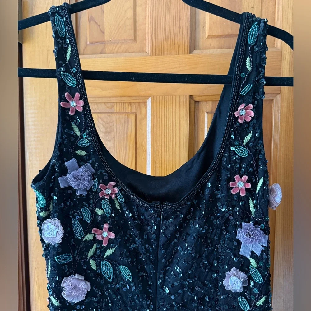 Mac Duggal Square-Neck Floral Beaded Maxi Dress - Picture 9 of 11